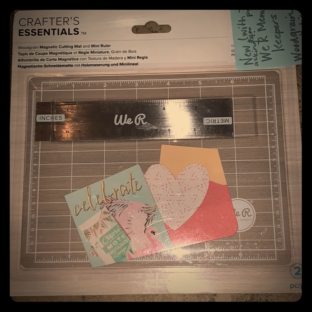 Cutting Mat and Mini Ruler.